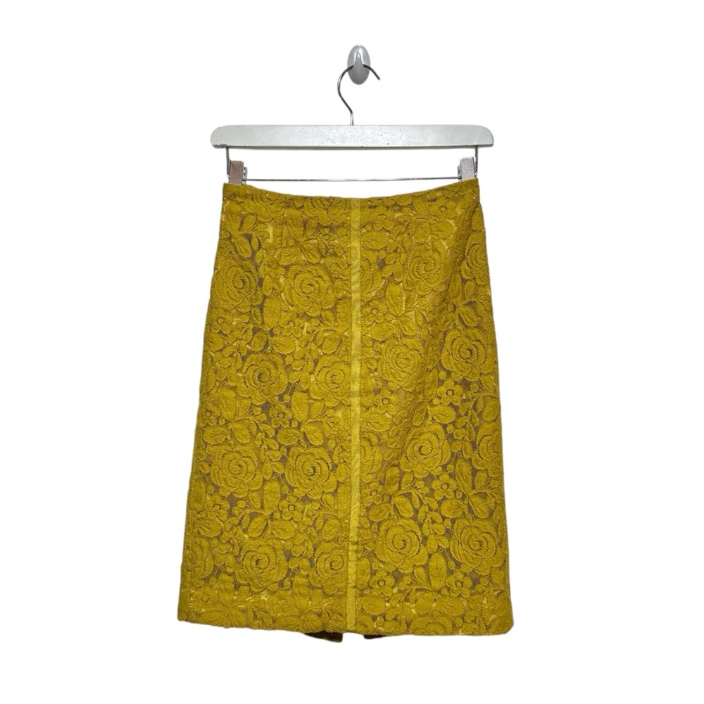 Saundra Augelazzi Yellow Gold Pencil Lace Skirt Size 30 fits like 0
